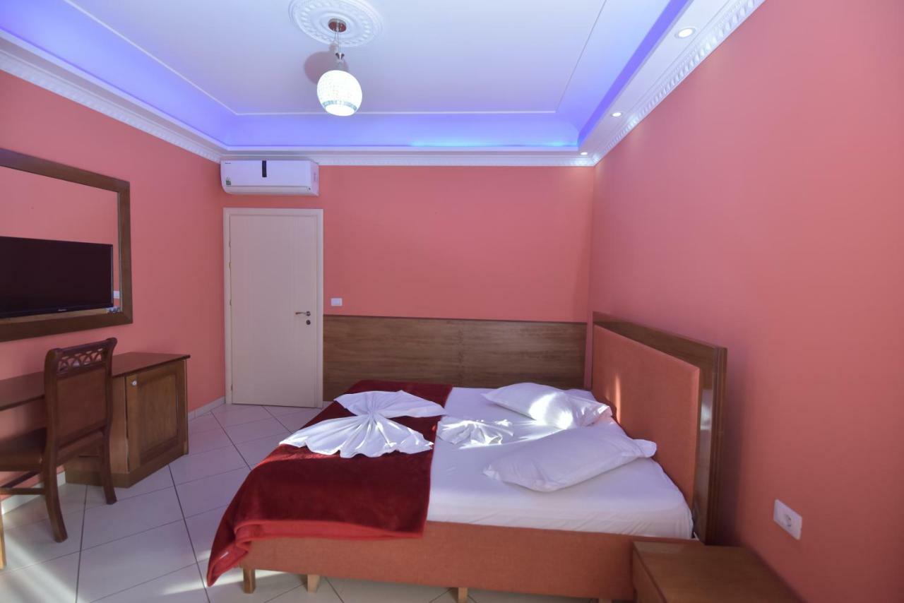 Hotel Emigranti Shkodër Exterior foto